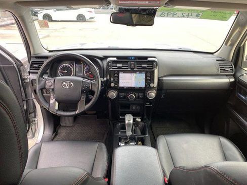 Certified 2024 Toyota 4Runner TRD Off-Road Premium w/ Moonroof Package AWD/4WD image 10