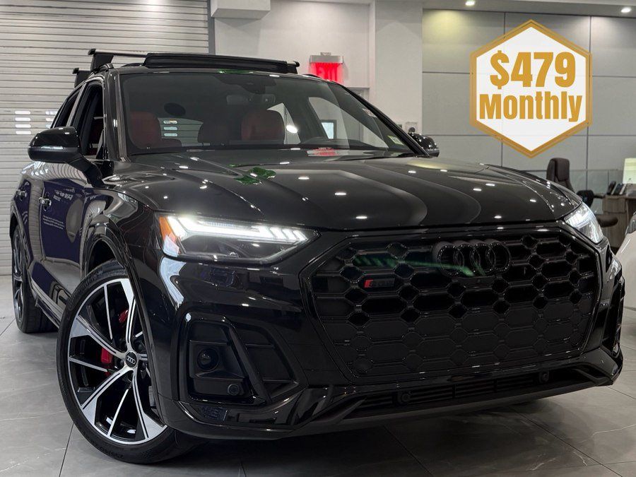 Used 2023 Audi SQ5 Prestige w/ Prestige Package AWD/4WD image 2