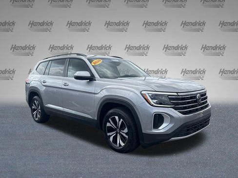 Used 2026 Volkswagen Atlas SE FWD image 5