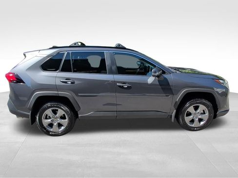 Used 2025 Toyota RAV4 XLE AWD/4WD image 6