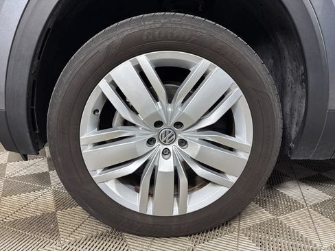 Used 2019 Volkswagen Atlas SE w/ Panoramic Sunroof Package AWD/4WD image 12