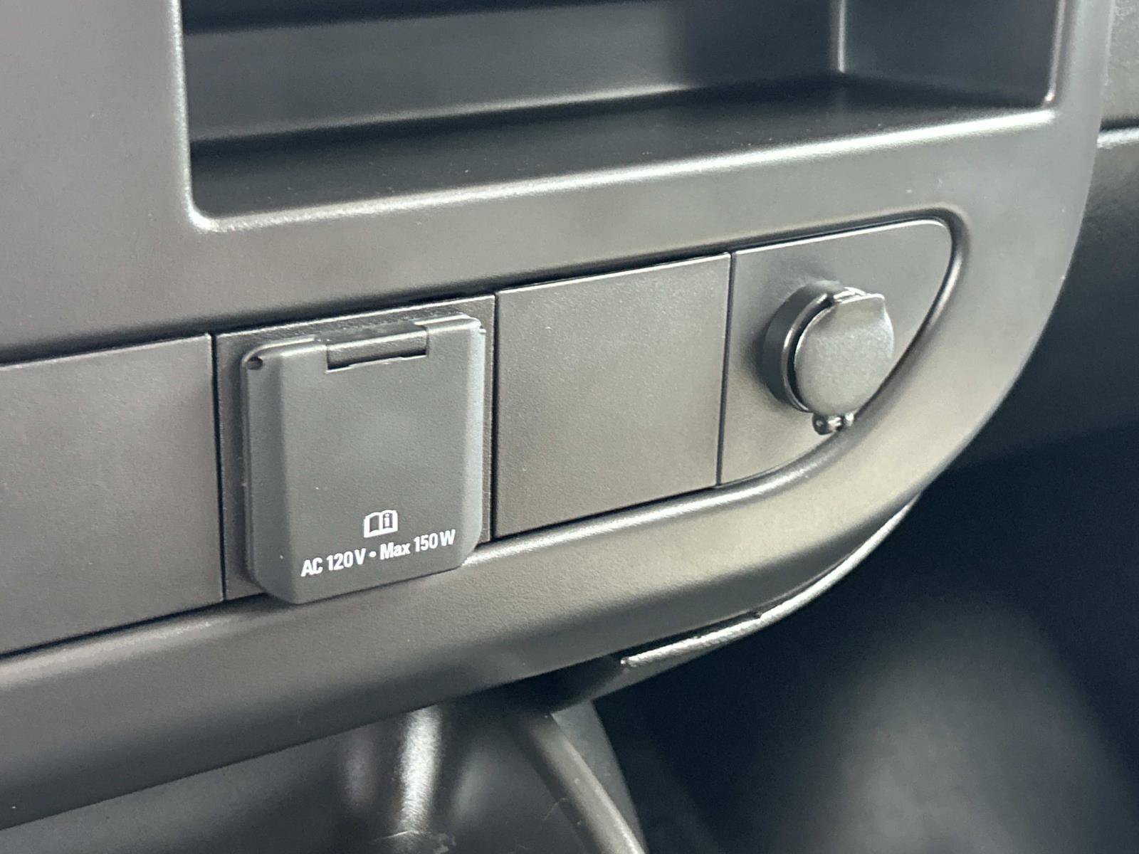 Used 2025 GMC Savana 2500 w/ Driver Convenience Package RWD image 33