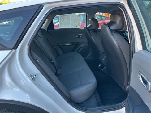 Used 2025 Kia K4 LXS image 24