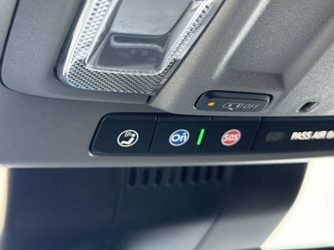 Used 2022 GMC Sierra 1500 SLT w/ SLT Premium Package image 24