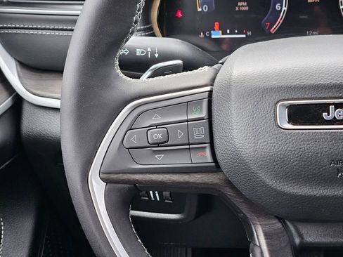 New 2025 Jeep Grand Cherokee L Limited image 14