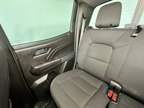 Used 2025 GMC Canyon Elevation w/ Technology Package RWD image 12