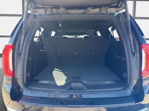 Used 2021 GMC Yukon XL Denali w/ Denali Premium Package AWD/4WD image 47