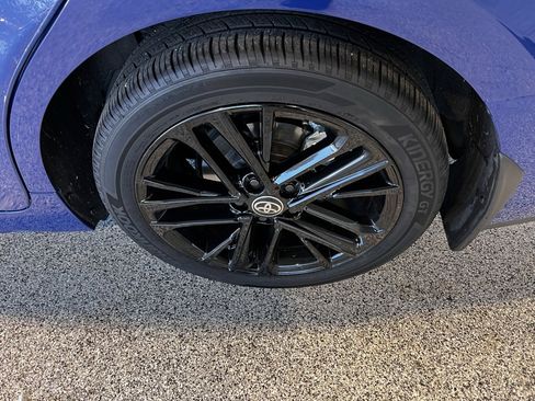 Certified 2025 Toyota Camry SE image 11