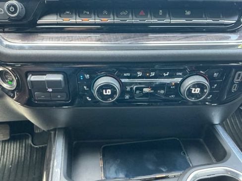 Used 2023 Chevrolet Silverado 1500 LTZ w/ Technology Package AWD/4WD image 17