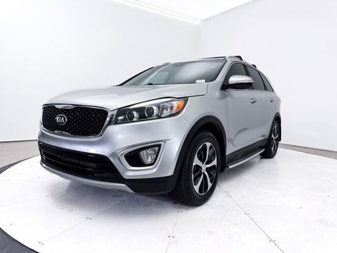 Used 2018 Kia Sorento EX image 14