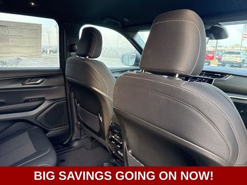 New 2025 Jeep Grand Cherokee L Laredo image 48