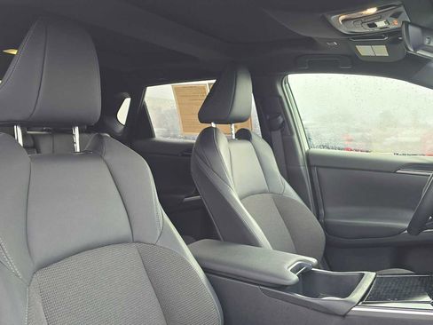 Used 2024 Toyota bZ4X XLE w/ Weather Package image 13