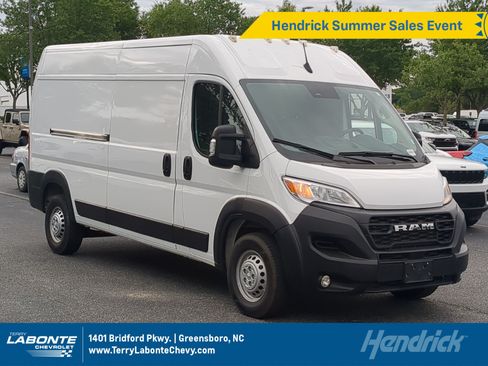 Used 2025 RAM ProMaster 2500 w/ Convenience Group FWD image 1