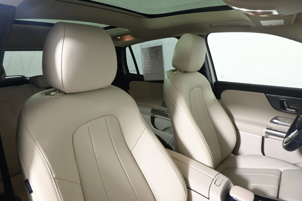 Used 2021 Mercedes-Benz GLA 250 4MATIC image 34