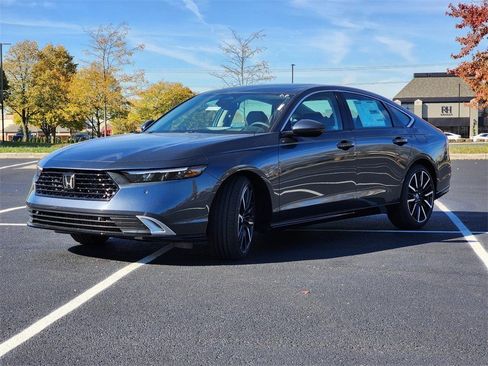Used 2025 Honda Accord Touring image 15