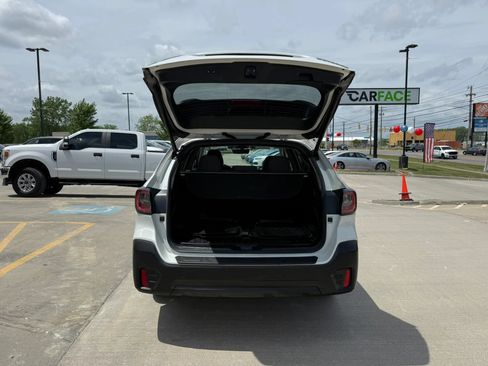 Used 2020 Subaru Outback Premium w/ Popular Package #1 AWD/4WD image 13