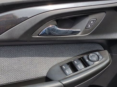 Used 2023 Chevrolet TrailBlazer LT FWD image 23