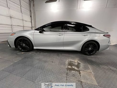 Used 2022 Toyota Camry XSE w/ Navigation Package FWD image 4