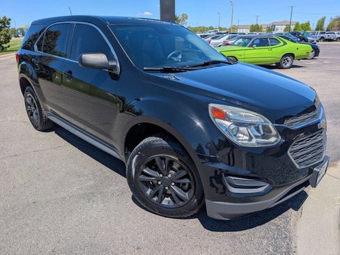 Used 2017 Chevrolet Equinox LS AWD/4WD image 3