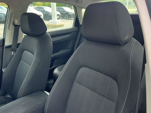 Certified 2022 Honda Civic LX image 9