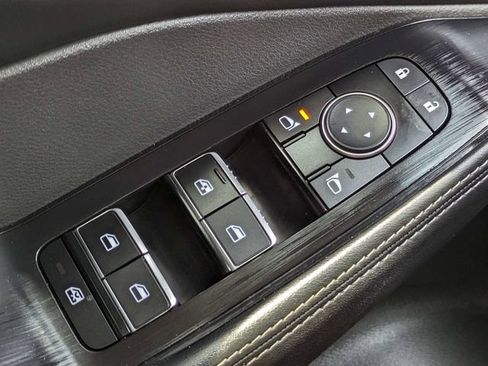 Used 2023 Nissan Rogue SL FWD image 28