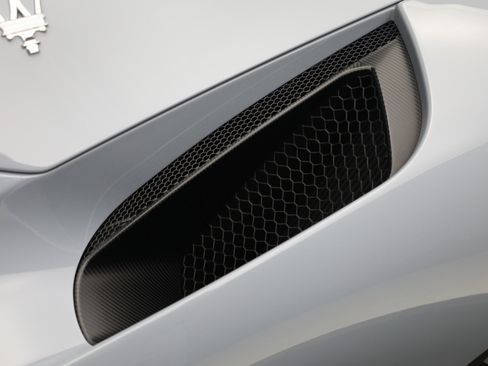 Used 2023 Maserati MC20 Spyder image 38