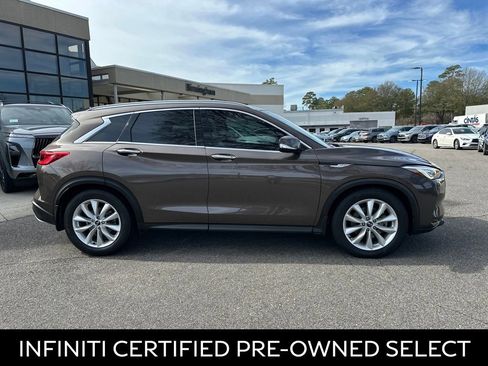 Certified 2019 INFINITI QX50 Essential w/ Proactive Package image 13