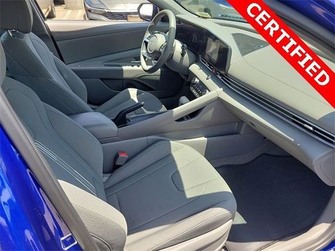 Used 2024 Hyundai Elantra SEL image 13