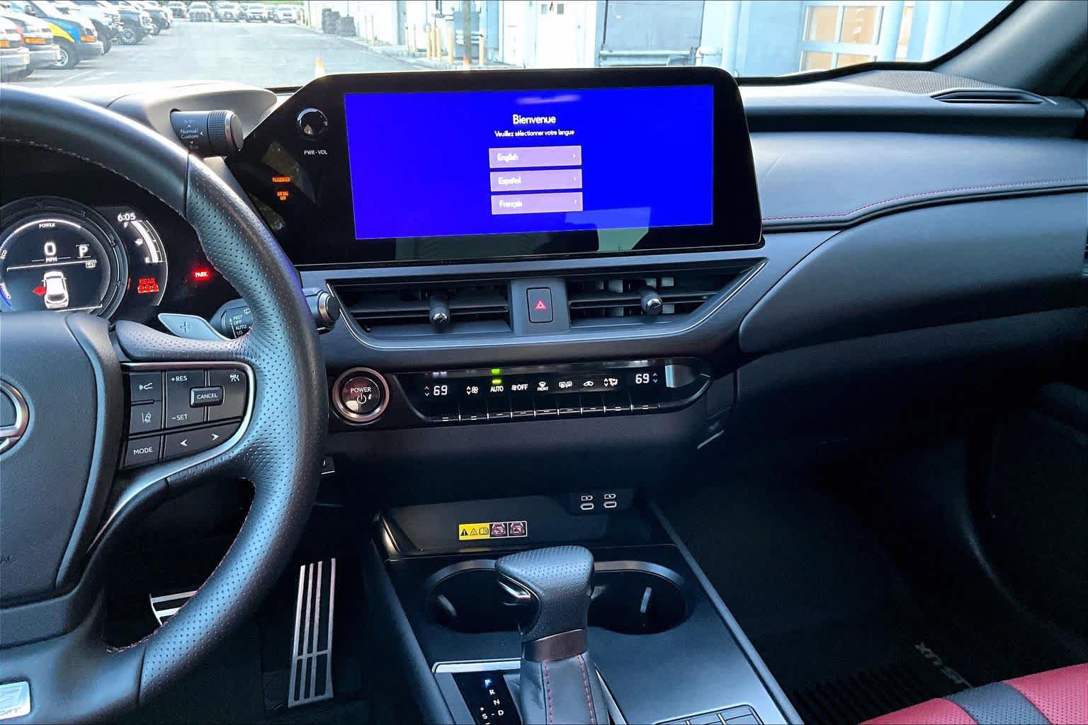 Used 2024 Lexus UX 250h F Sport AWD/4WD image 9