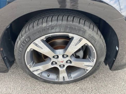 Used 2009 Pontiac Vibe GT FWD image 5