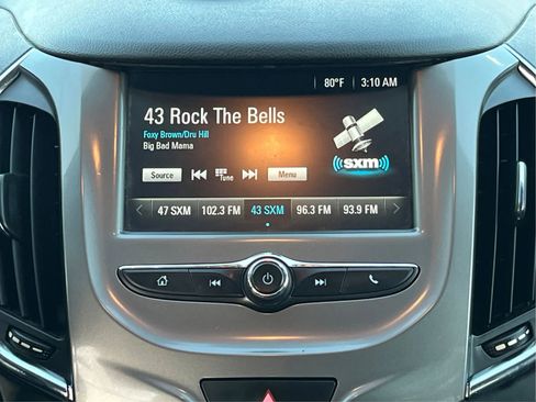 Used 2017 Chevrolet Cruze LT FWD image 15