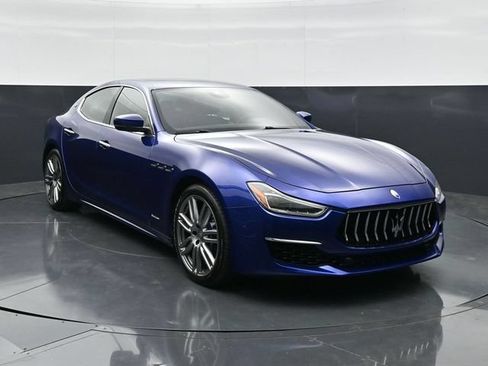 Used 2018 Maserati Ghibli S GranLusso AWD/4WD image 4