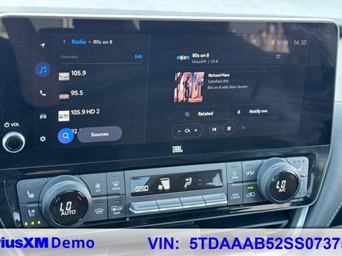 Used 2025 Toyota Grand Highlander AWD image 30