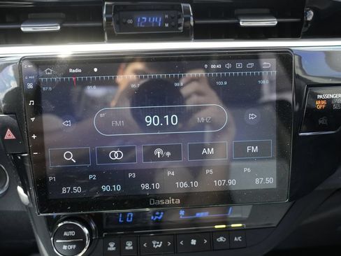 Used 2014 Toyota Corolla S FWD image 48