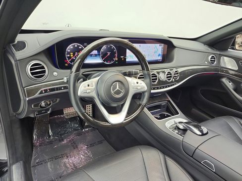 Used 2018 Mercedes-Benz S 560 Sedan image 9