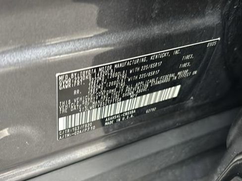 Used 2025 Toyota RAV4 LE AWD/4WD image 36