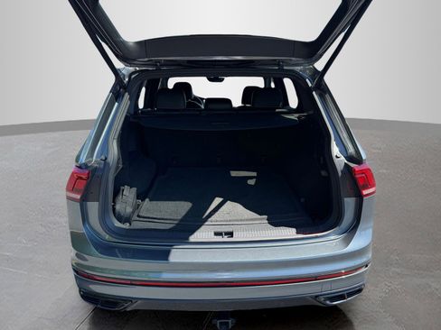 Used 2022 Volkswagen Tiguan SE R-Line AWD/4WD image 8