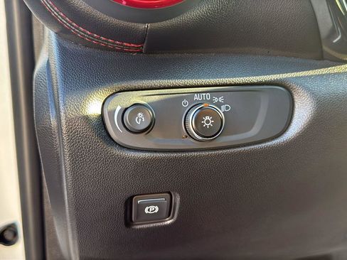 Used 2022 Chevrolet Blazer RS image 10