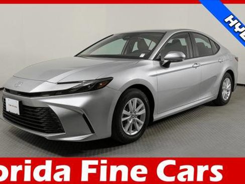 Used 2025 Toyota Camry LE FWD image 1