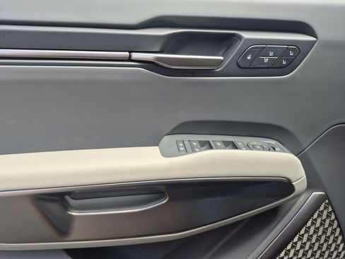 New 2026 Kia EV9 Wind AWD/4WD image 6