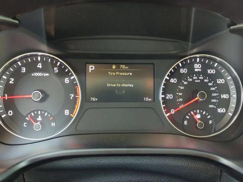 Used 2024 Kia Forte LXS w/ LXS Technology Package FWD image 11
