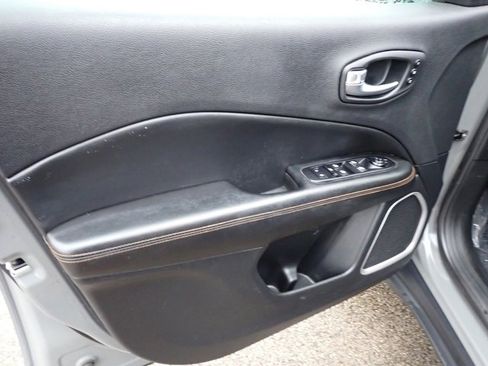 Used 2021 Jeep Compass Limited w/ Elite Exterior Group image 20