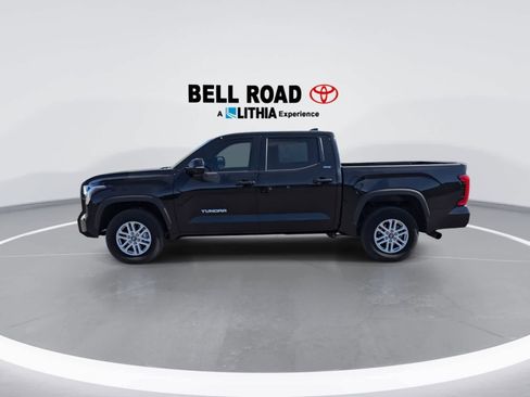 Used 2025 Toyota Tundra SR5 w/ SR5 Convenience Package AWD/4WD image 5