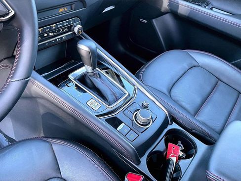 Certified 2025 MAZDA CX-5 Carbon Edition image 10