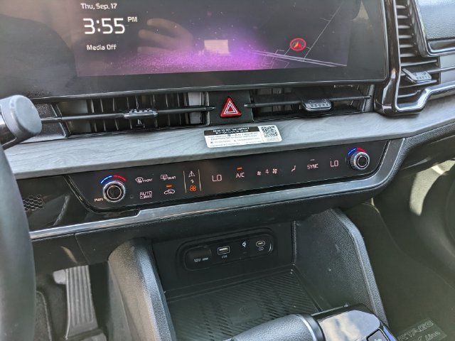 Used 2023 Kia Sportage X-Line w/ X-Line Premium Package AWD/4WD image 25