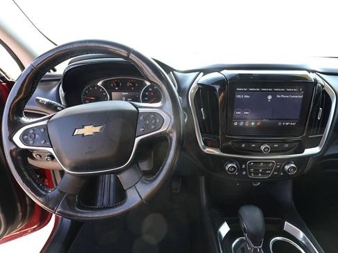 Used 2021 Chevrolet Traverse LT FWD image 14