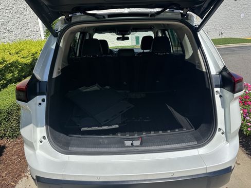 Used 2025 Nissan Rogue SV w/ Rock Creek Premium Package AWD/4WD image 35