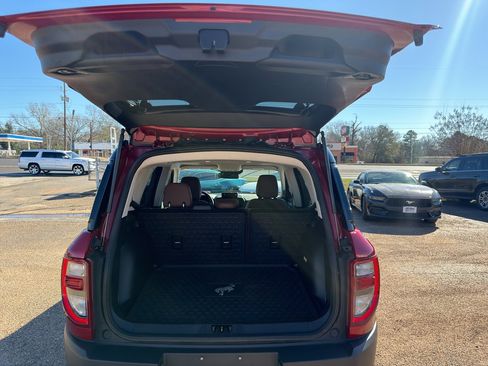 Used 2021 Ford Bronco Sport Outer Banks w/ Outer Banks Package image 10