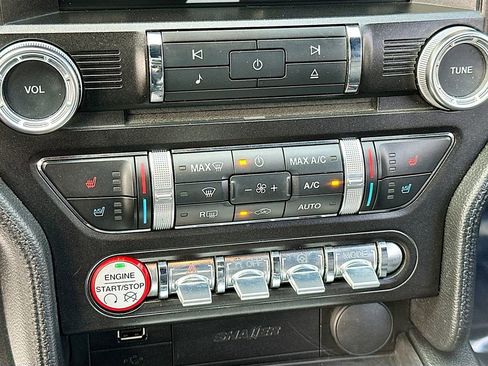 Used 2015 Ford Mustang Premium image 15