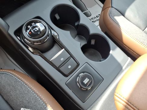 Used 2023 Ford Bronco Sport Outer Banks w/ Tech Package AWD/4WD image 24